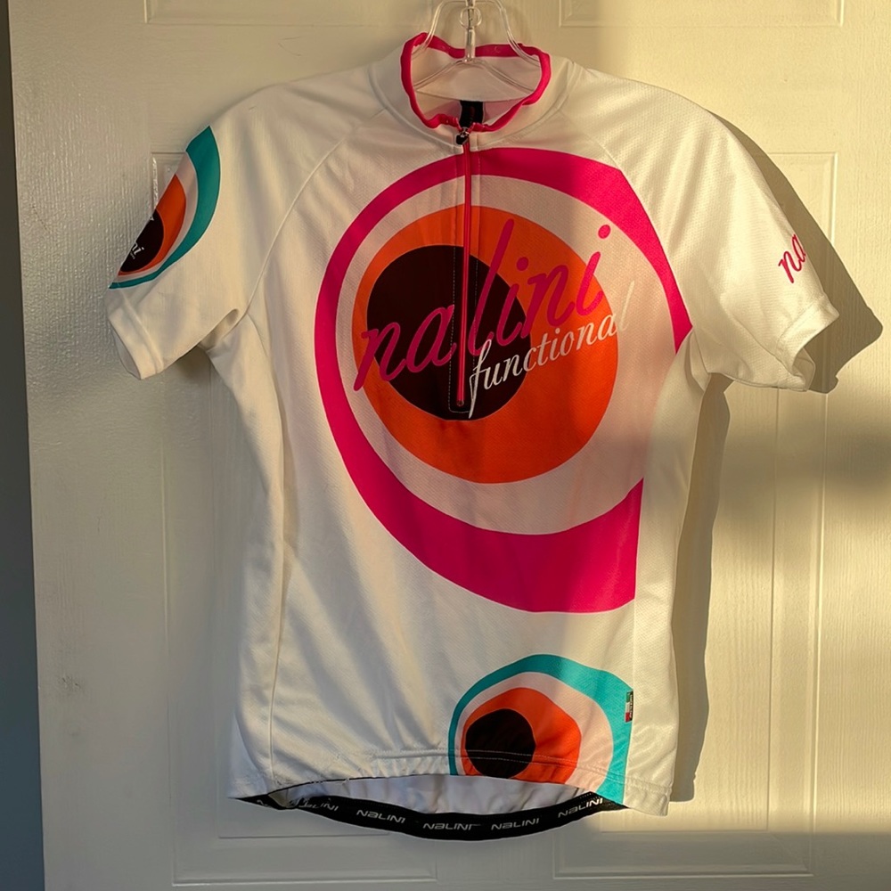 Cycling top for women Italian top size 10; slight thread issue easy to repair.